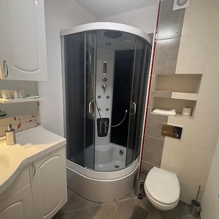 Konukevi Goscinne U Niny - 3*